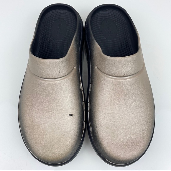 OOFOS | Shoes | Oofos Oocloog Womens Slip On Recovery Clog Black Rose Gold Size 9 40 | Poshmark